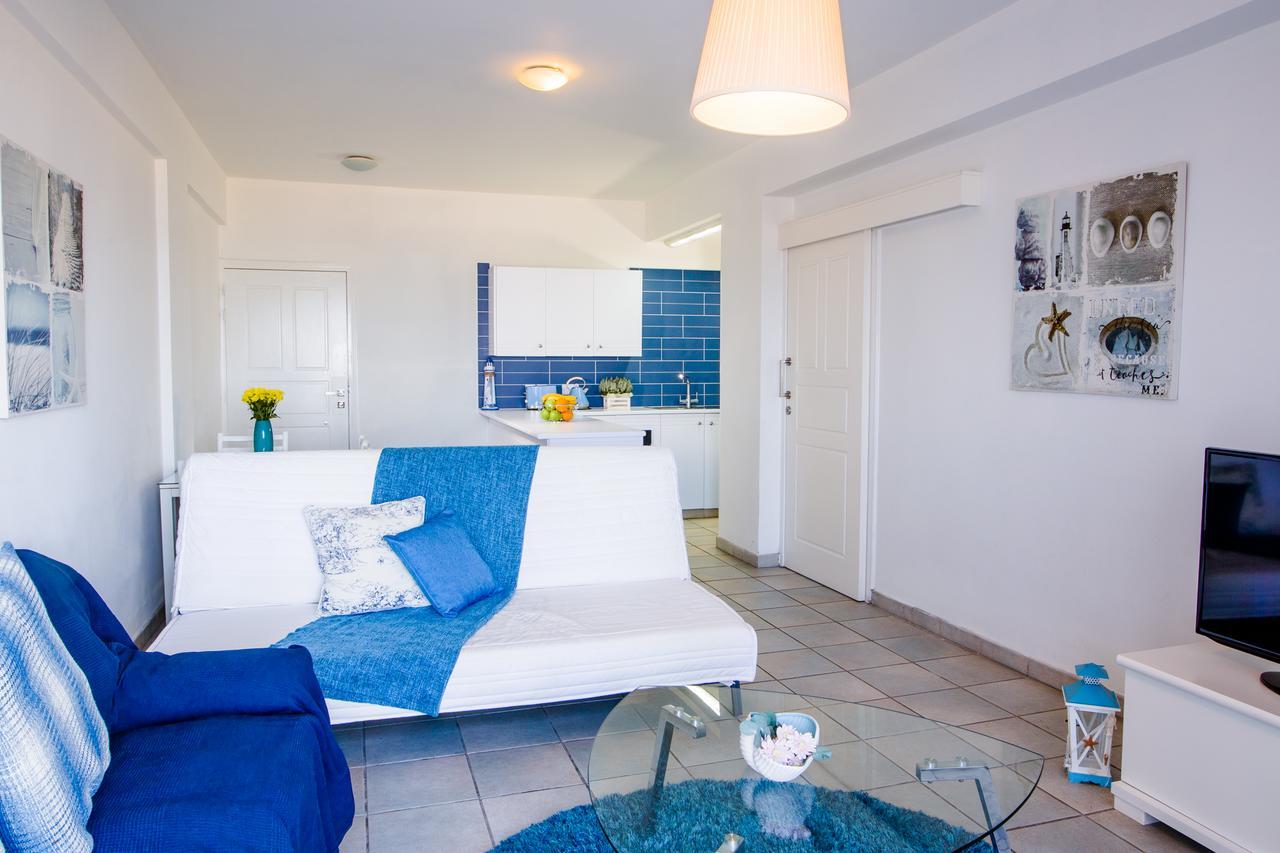 Krasas Beach Apts Larnaca Eksteriør billede